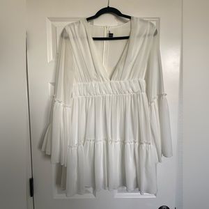 White long sleeve mini dress